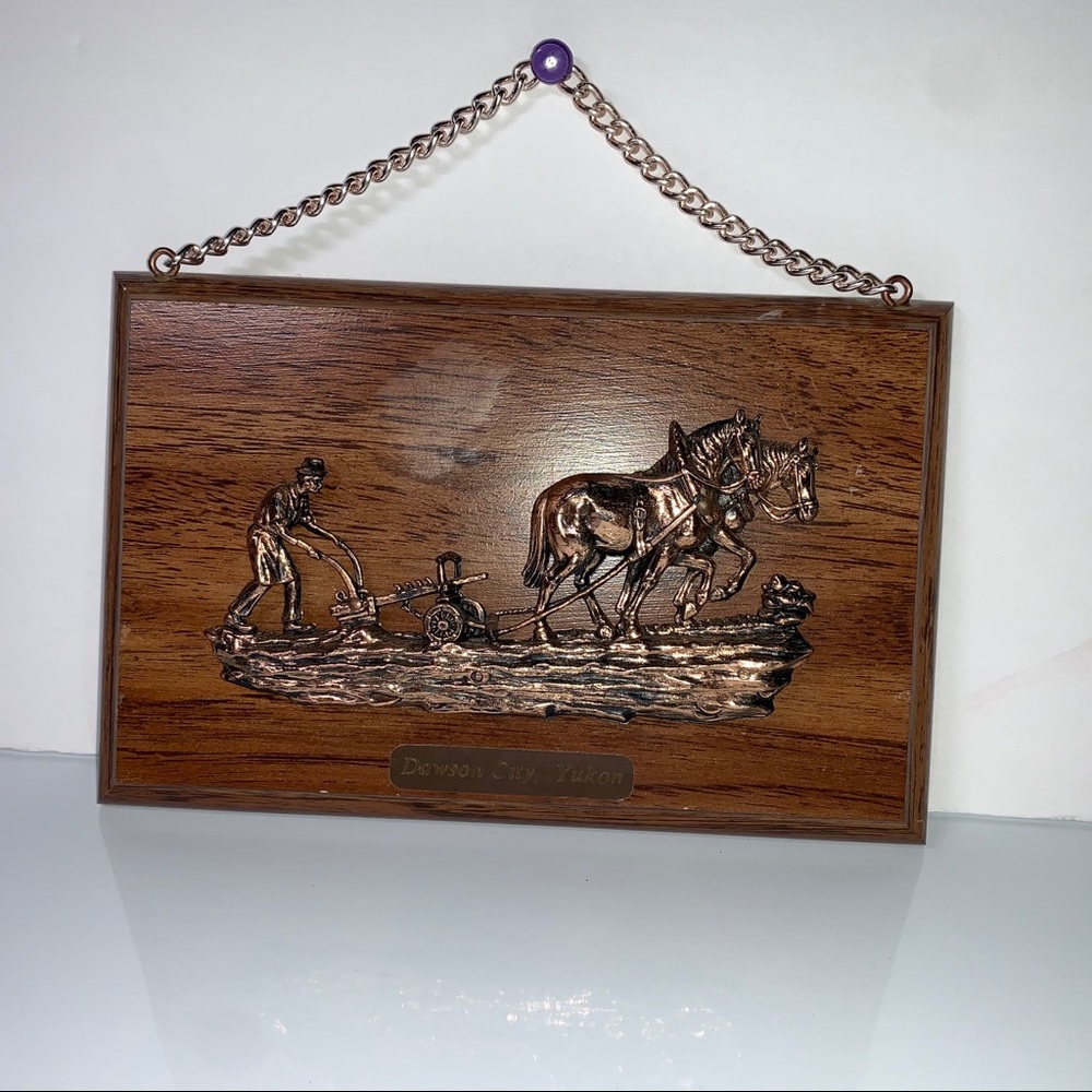 Vintage 3D Copper Tone Dawson City, Yukon Horses